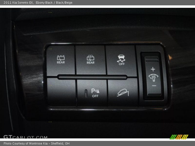 Ebony Black / Black/Beige 2011 Kia Sorento EX