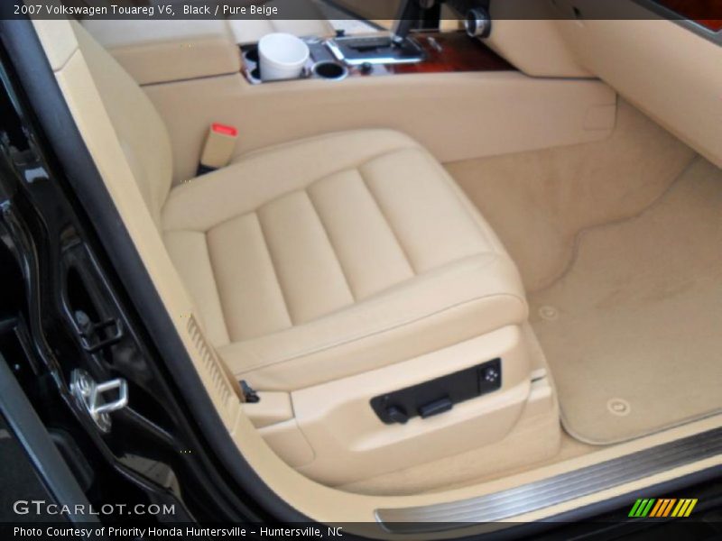 Black / Pure Beige 2007 Volkswagen Touareg V6