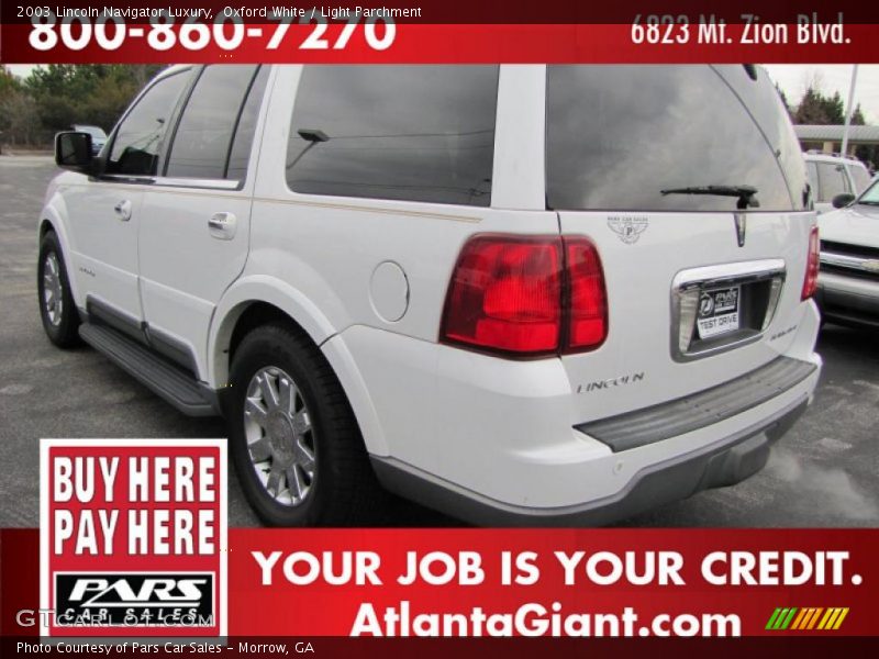 Oxford White / Light Parchment 2003 Lincoln Navigator Luxury