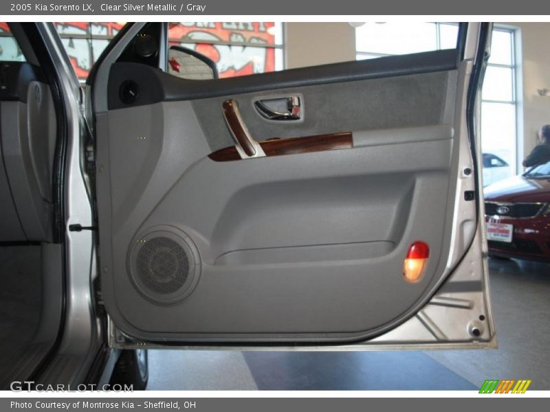 Clear Silver Metallic / Gray 2005 Kia Sorento LX