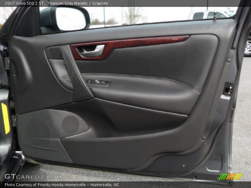 Titanium Gray Metallic / Graphite 2007 Volvo S60 2.5T
