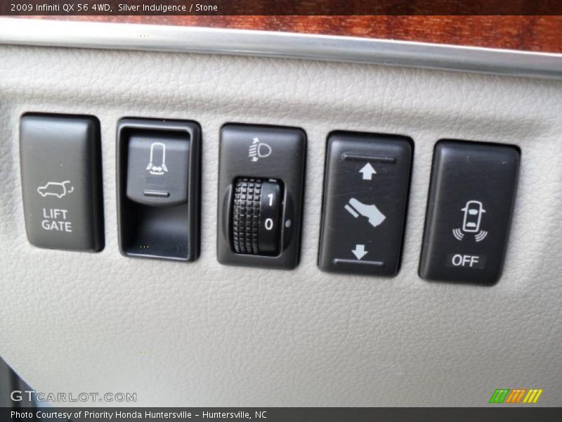 Controls of 2009 QX 56 4WD