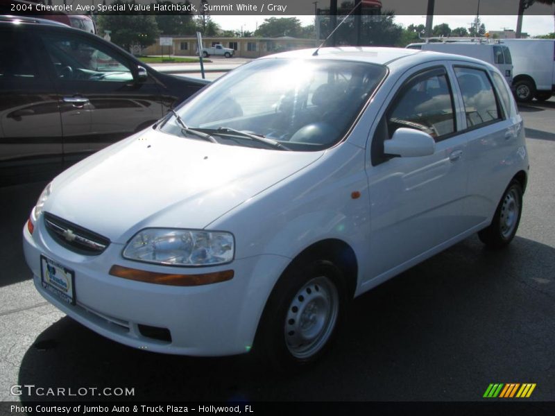 Summit White / Gray 2004 Chevrolet Aveo Special Value Hatchback