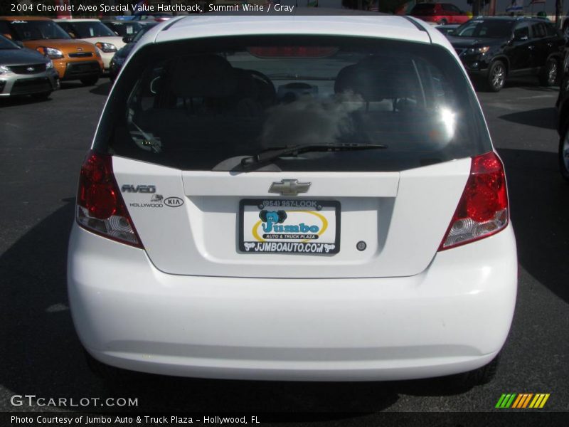 Summit White / Gray 2004 Chevrolet Aveo Special Value Hatchback