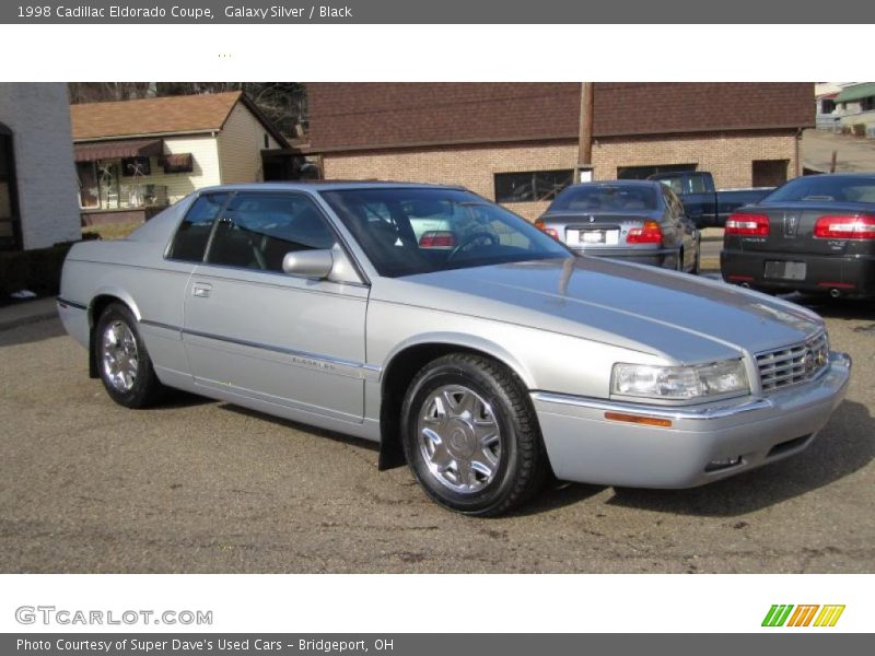 Front 3/4 View of 1998 Eldorado Coupe