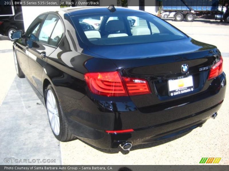 Jet Black / Oyster/Black 2011 BMW 5 Series 535i Sedan