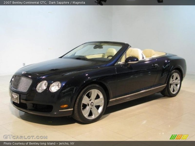 Front 3/4 View of 2007 Continental GTC 