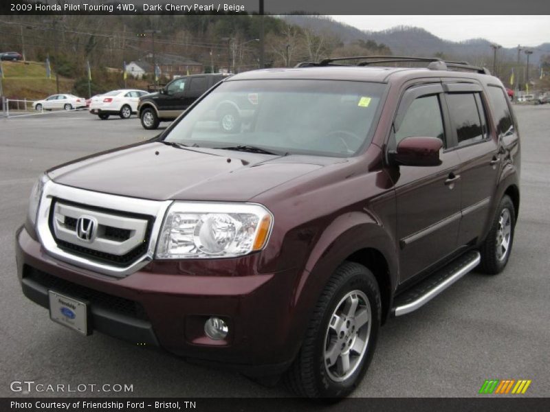 Front 3/4 View of 2009 Pilot Touring 4WD