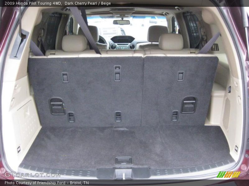  2009 Pilot Touring 4WD Trunk