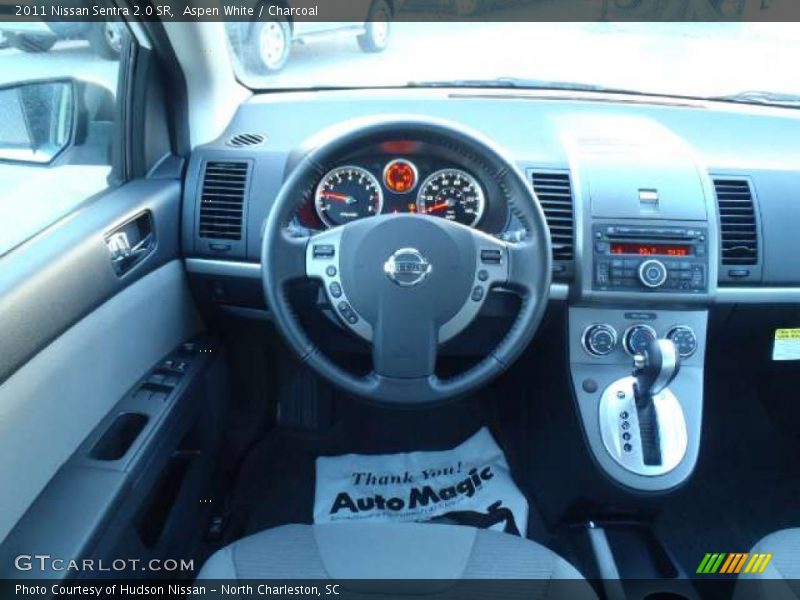  2011 Sentra 2.0 SR Xtronic CVT Automatic Shifter