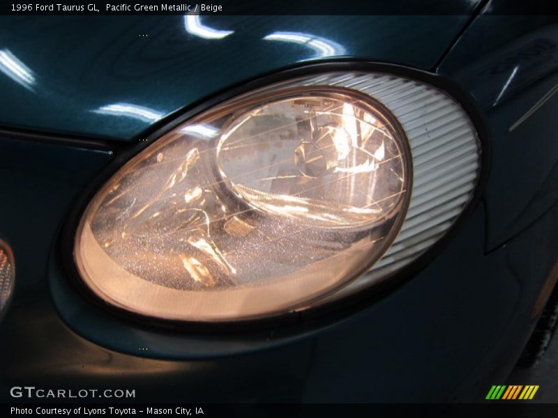 Pacific Green Metallic / Beige 1996 Ford Taurus GL