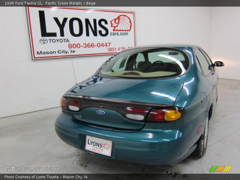 Pacific Green Metallic / Beige 1996 Ford Taurus GL