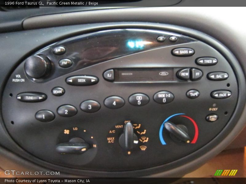 Pacific Green Metallic / Beige 1996 Ford Taurus GL