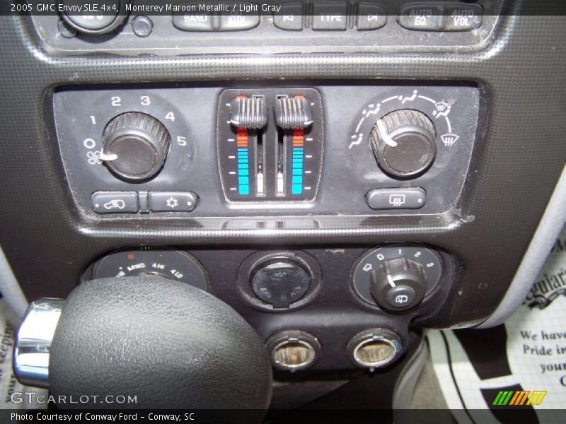Monterey Maroon Metallic / Light Gray 2005 GMC Envoy SLE 4x4