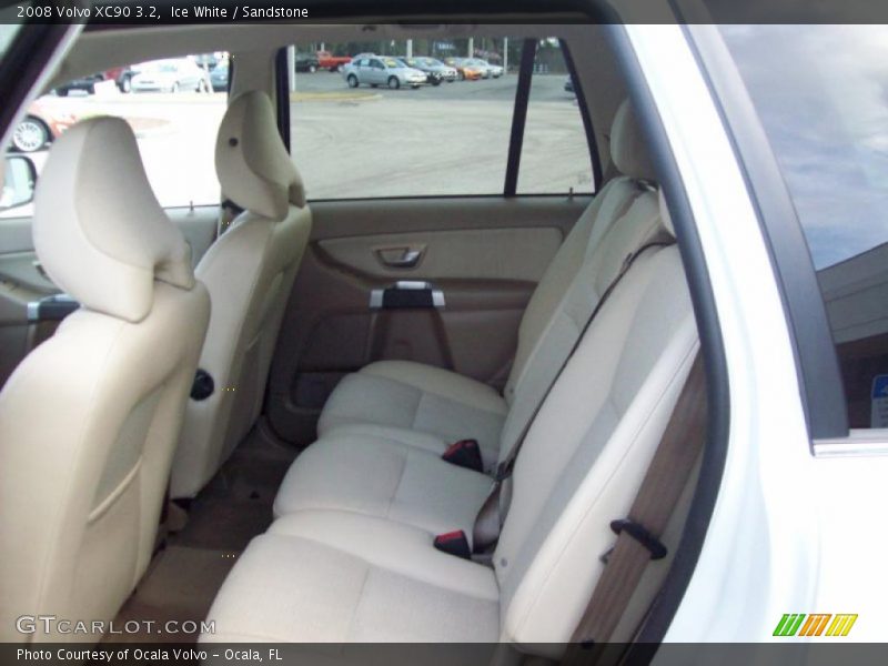 Ice White / Sandstone 2008 Volvo XC90 3.2