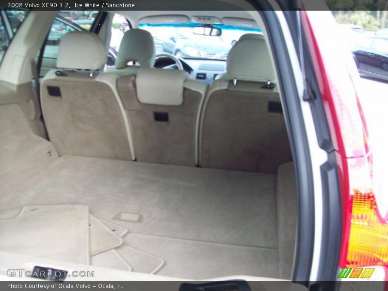 Ice White / Sandstone 2008 Volvo XC90 3.2