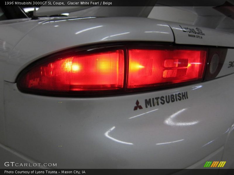 Glacier White Pearl / Beige 1996 Mitsubishi 3000GT SL Coupe