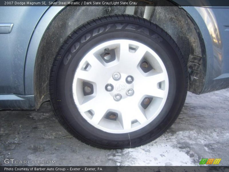 Silver Steel Metallic / Dark Slate Gray/Light Slate Gray 2007 Dodge Magnum SE