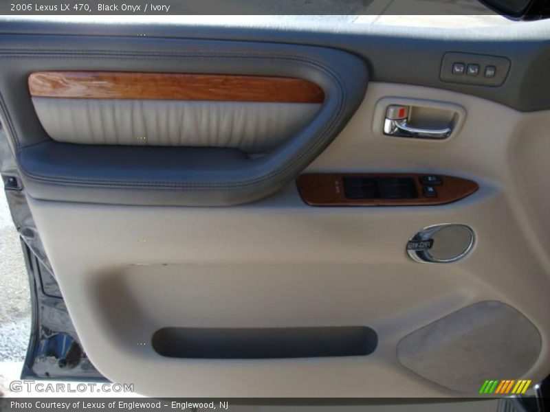Black Onyx / Ivory 2006 Lexus LX 470