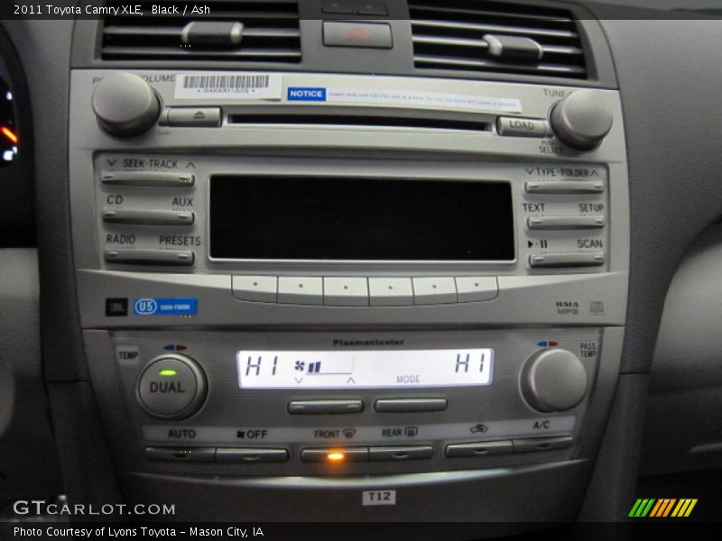 Black / Ash 2011 Toyota Camry XLE