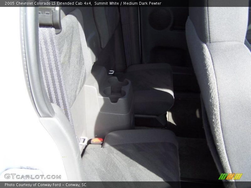 Summit White / Medium Dark Pewter 2005 Chevrolet Colorado LS Extended Cab 4x4