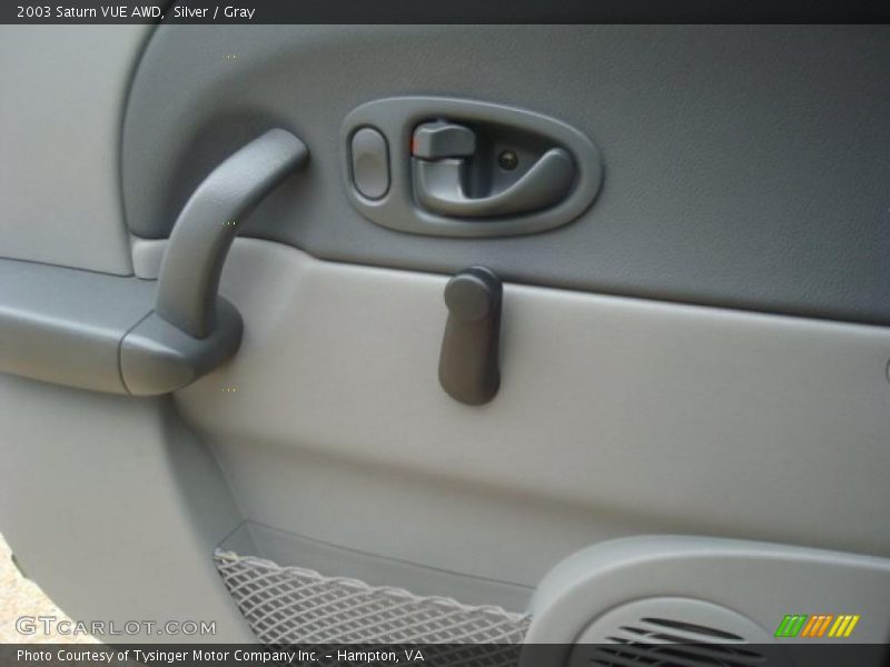 Silver / Gray 2003 Saturn VUE AWD