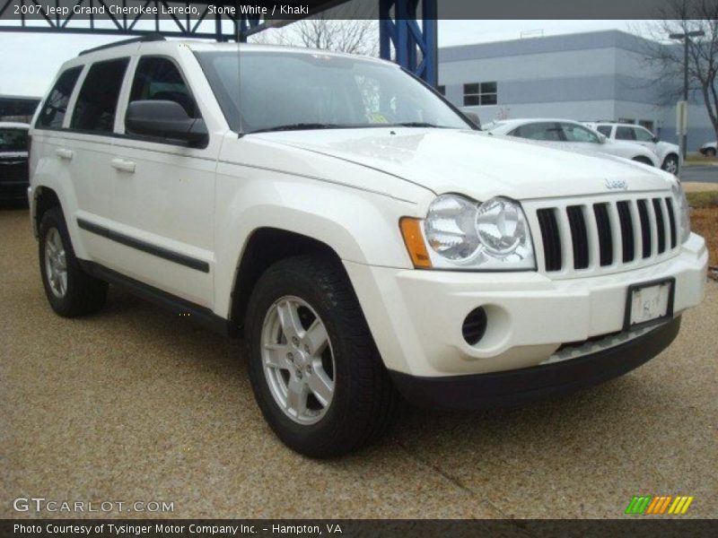 Stone White / Khaki 2007 Jeep Grand Cherokee Laredo