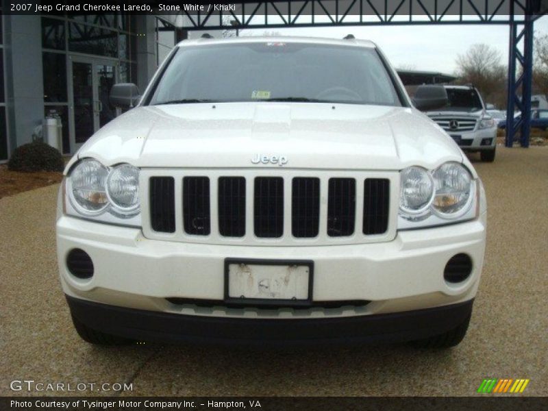 Stone White / Khaki 2007 Jeep Grand Cherokee Laredo