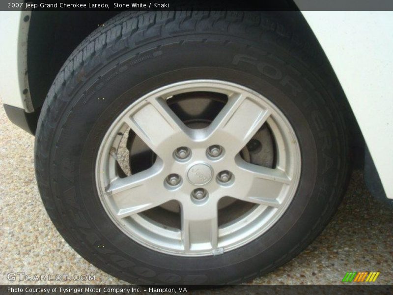 Stone White / Khaki 2007 Jeep Grand Cherokee Laredo