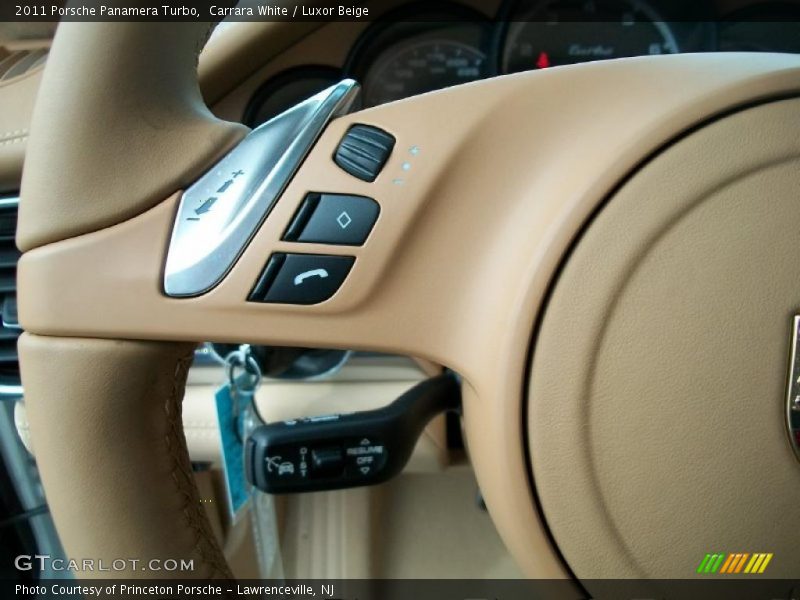 Controls of 2011 Panamera Turbo