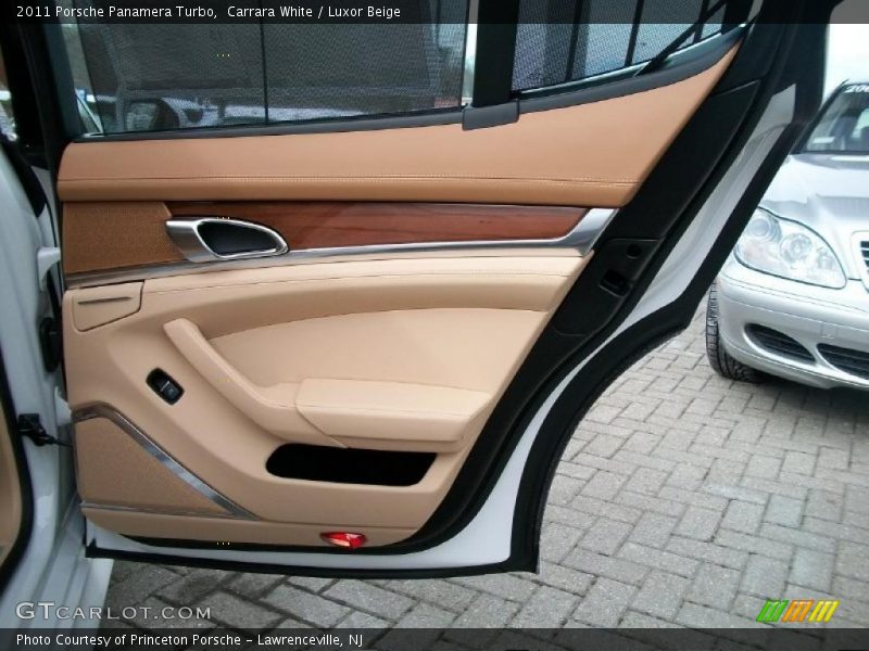 Door Panel of 2011 Panamera Turbo