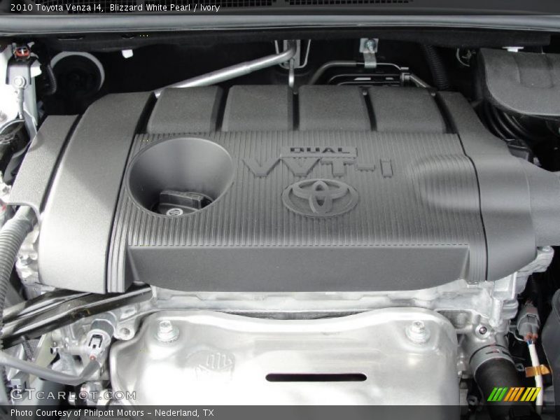 Blizzard White Pearl / Ivory 2010 Toyota Venza I4