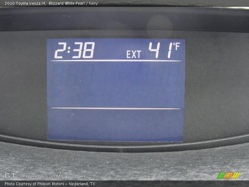 Blizzard White Pearl / Ivory 2010 Toyota Venza I4