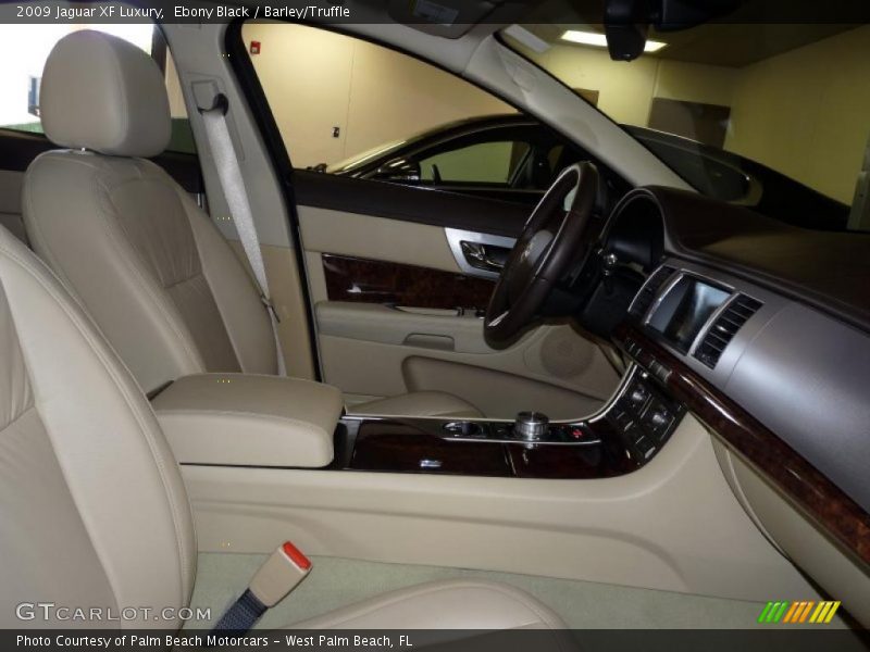 Ebony Black / Barley/Truffle 2009 Jaguar XF Luxury