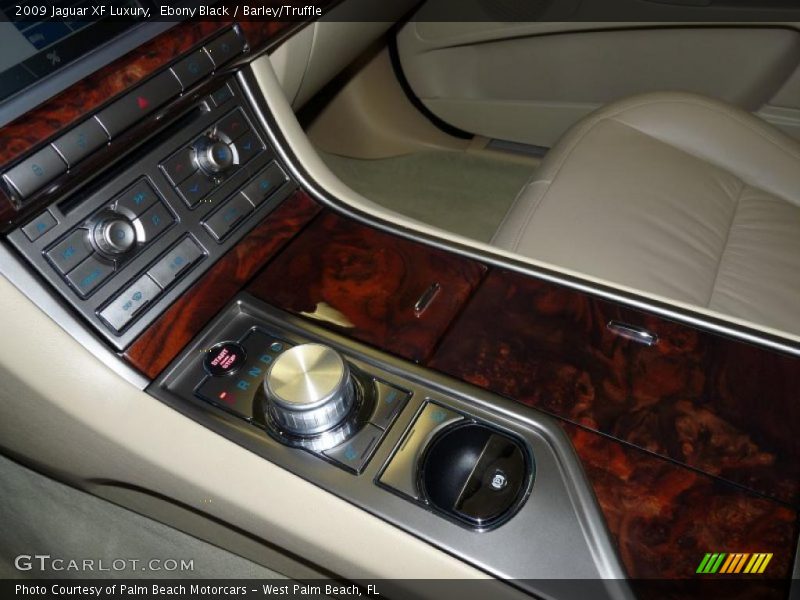 Ebony Black / Barley/Truffle 2009 Jaguar XF Luxury