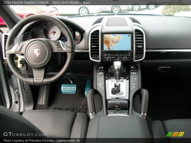 Dashboard of 2011 Cayenne S Hybrid
