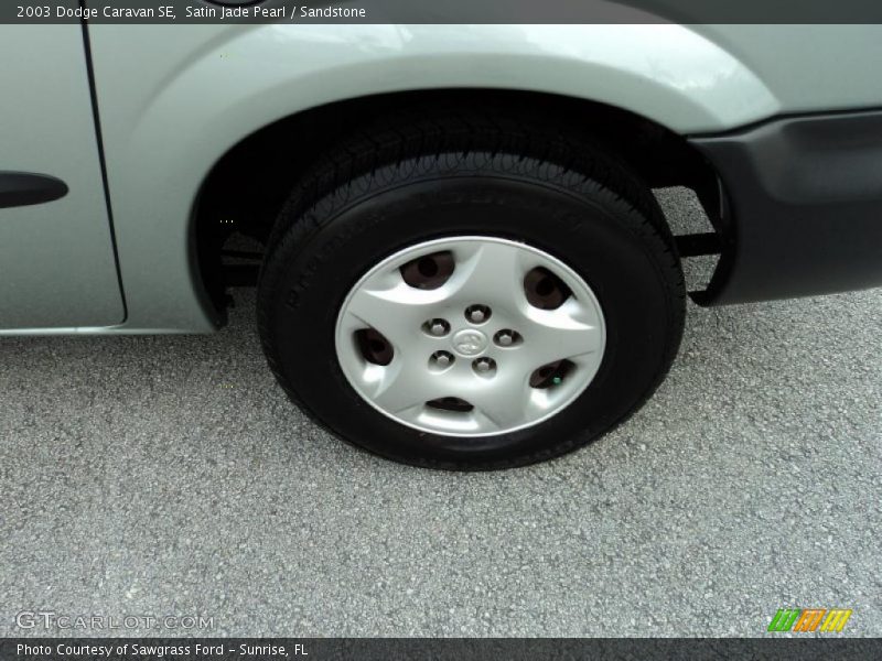 Satin Jade Pearl / Sandstone 2003 Dodge Caravan SE