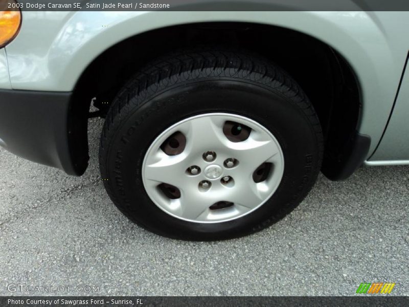 Satin Jade Pearl / Sandstone 2003 Dodge Caravan SE