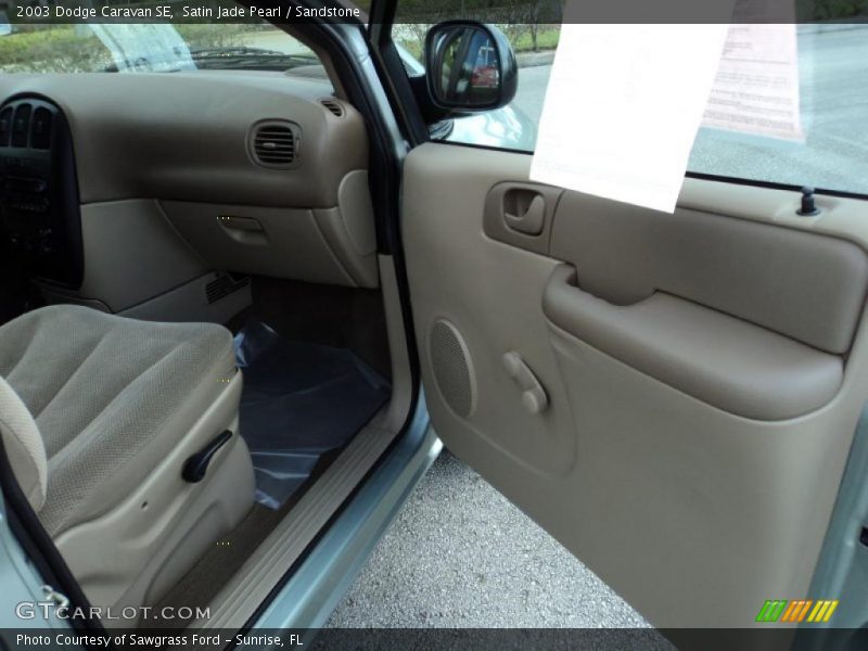 Satin Jade Pearl / Sandstone 2003 Dodge Caravan SE