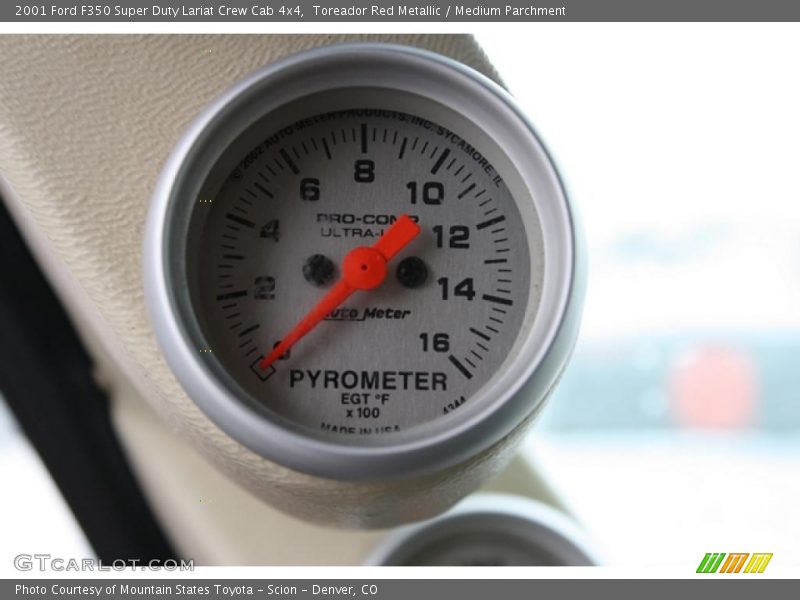 Toreador Red Metallic / Medium Parchment 2001 Ford F350 Super Duty Lariat Crew Cab 4x4