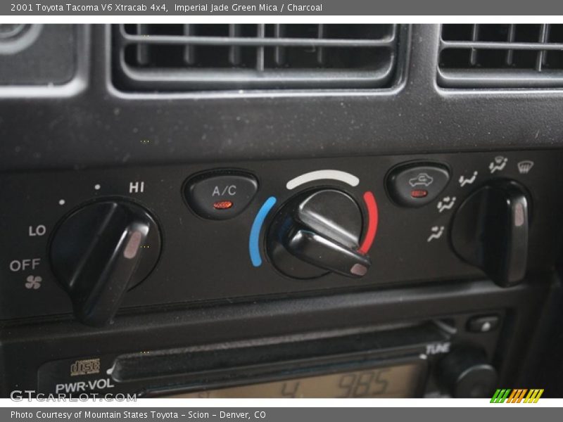 Imperial Jade Green Mica / Charcoal 2001 Toyota Tacoma V6 Xtracab 4x4