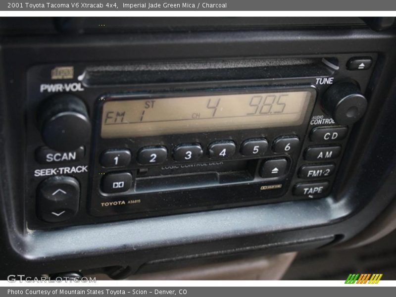 Imperial Jade Green Mica / Charcoal 2001 Toyota Tacoma V6 Xtracab 4x4