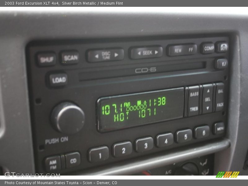 Controls of 2003 Excursion XLT 4x4