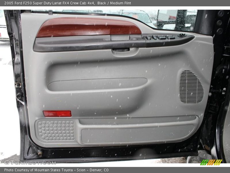 Black / Medium Flint 2005 Ford F250 Super Duty Lariat FX4 Crew Cab 4x4