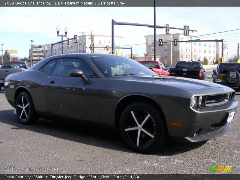 Dark Titanium Metallic / Dark Slate Gray 2009 Dodge Challenger SE