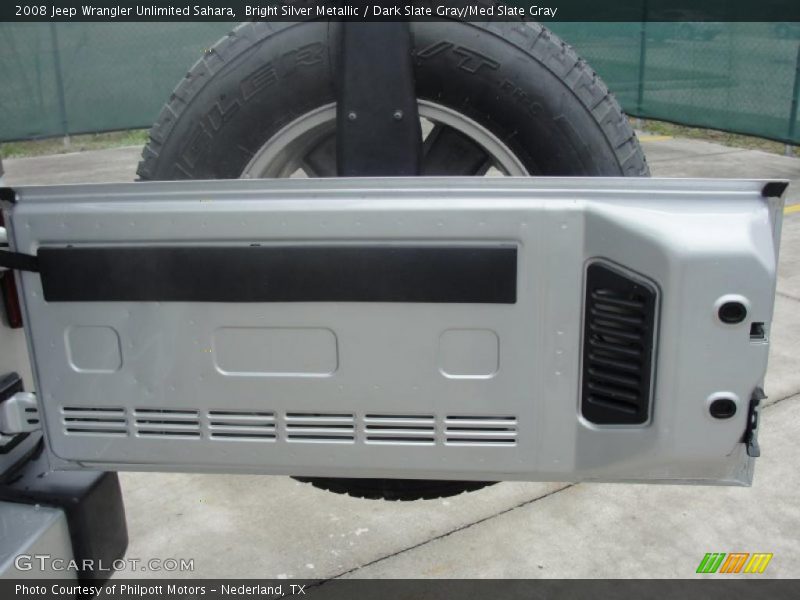 Bright Silver Metallic / Dark Slate Gray/Med Slate Gray 2008 Jeep Wrangler Unlimited Sahara