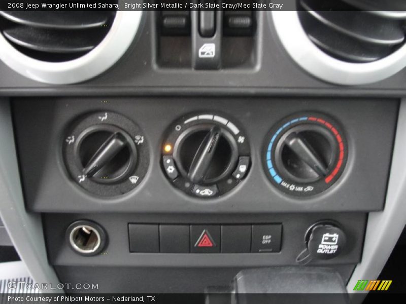 Bright Silver Metallic / Dark Slate Gray/Med Slate Gray 2008 Jeep Wrangler Unlimited Sahara