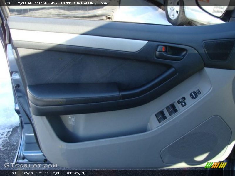 Pacific Blue Metallic / Stone 2005 Toyota 4Runner SR5 4x4