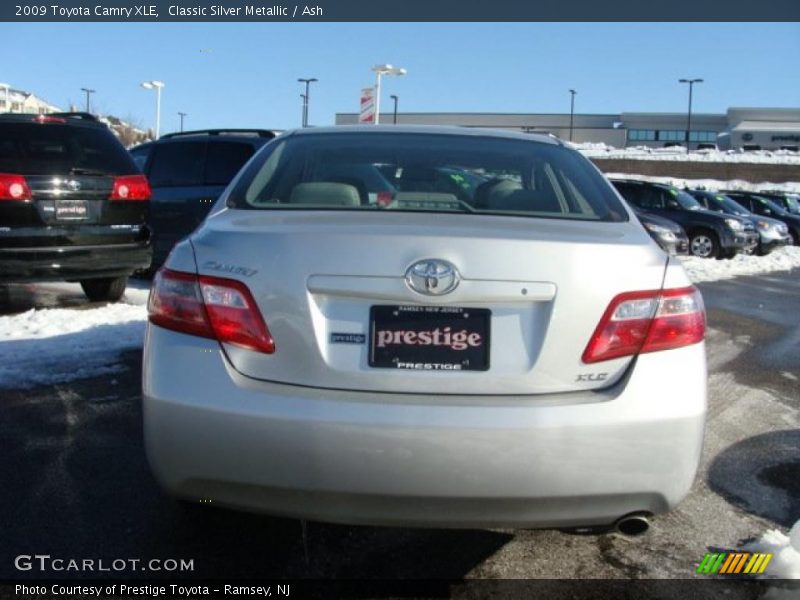 Classic Silver Metallic / Ash 2009 Toyota Camry XLE