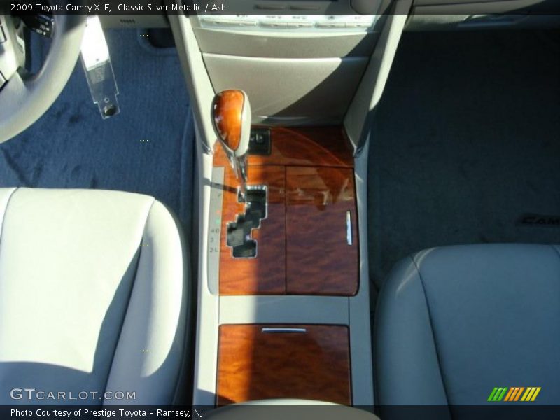 Classic Silver Metallic / Ash 2009 Toyota Camry XLE